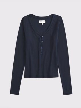 Abercrombie and fitch top